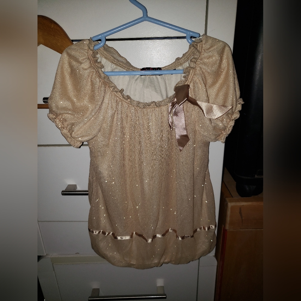 2 Pack Tempted Girls Tops Size 4-5 Like New. Buy 2 Pack Get One Item Free.